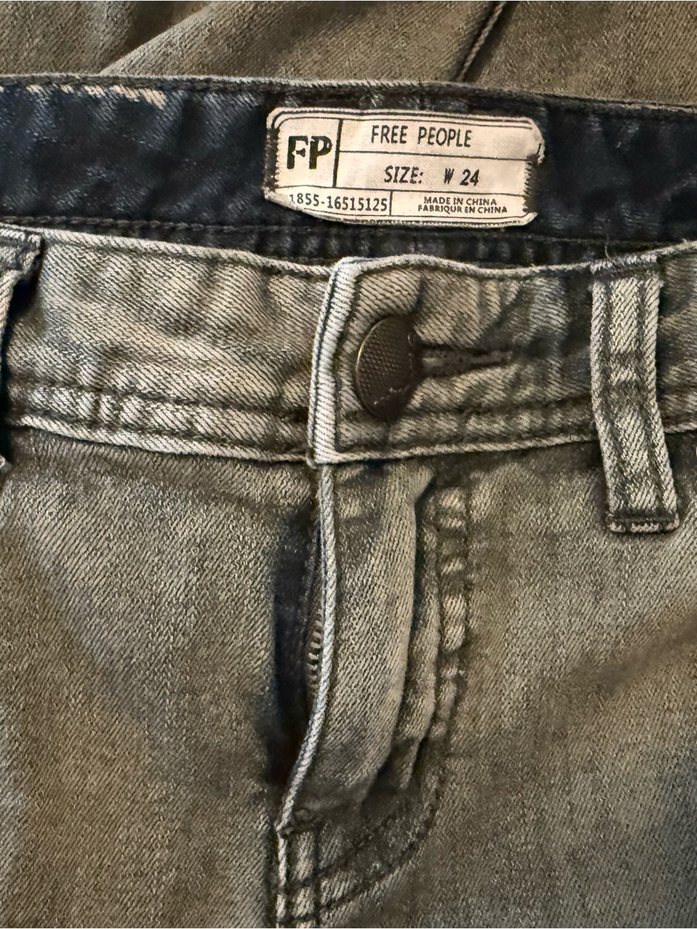 Free People Women’s Skinny Cropped Vintage Wash Denim Jeans SZ 24/ 25” inseam